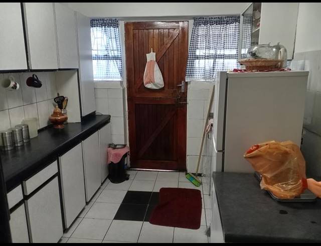 3 BEDROOM HOUSE FOR SALE IN PORTLANDS